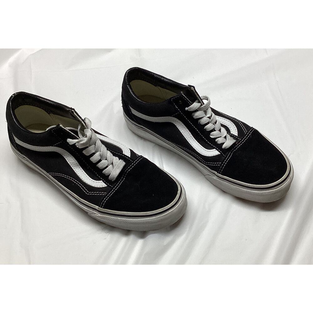 Vans “Off the Wall”‎ Black White 7.5 Men 9 Women